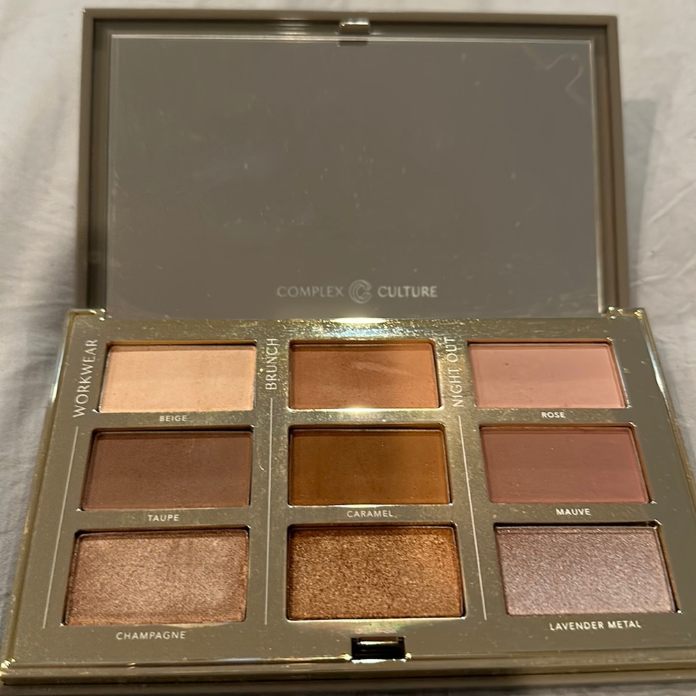 Complex Culture eyeshadow pallet